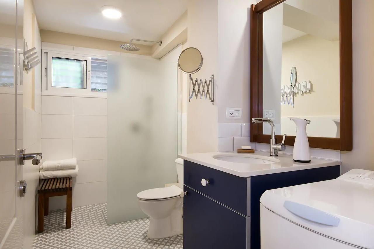 Cozy Apartment In The Carmel Center Хайфа Экстерьер фото